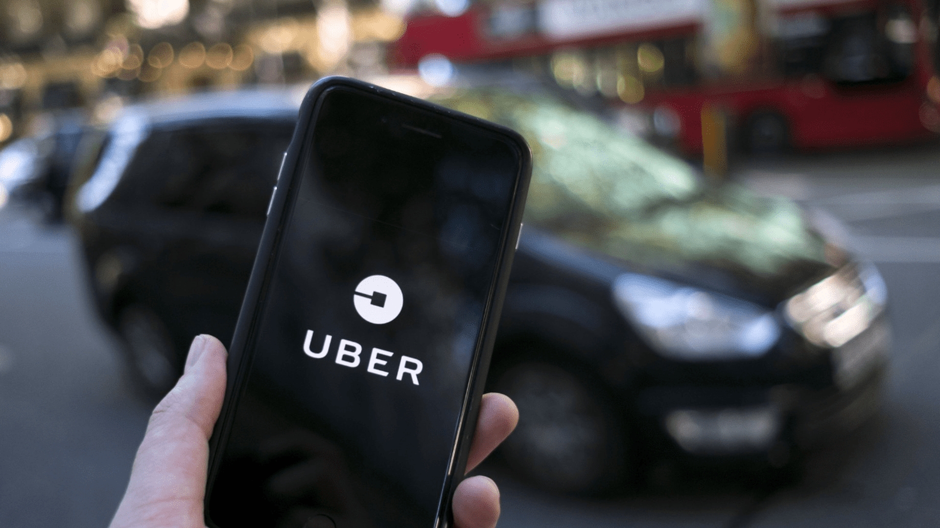 Learn about the innovative marketing used by Uber marketing department to promote their rideshare services. From targeted promotions to clever partnerships,...
